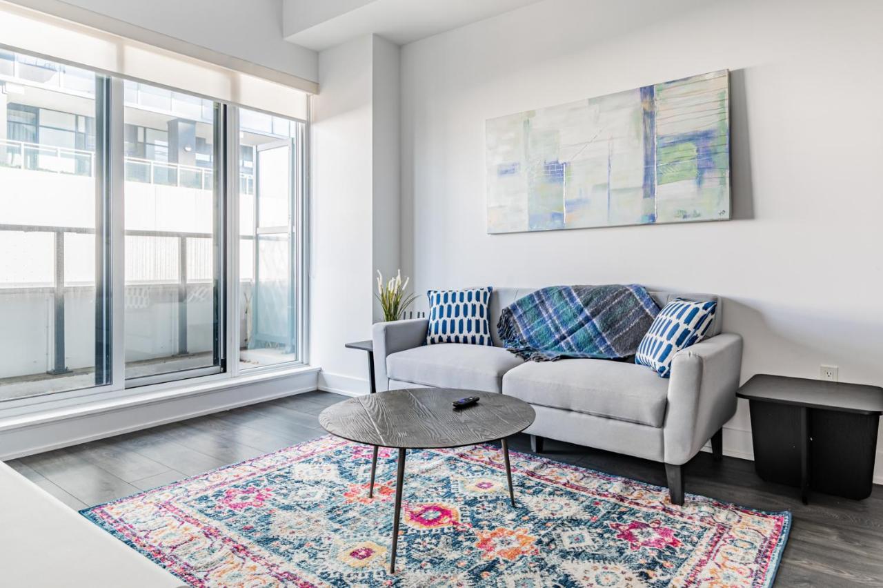 Condo In Parklawn & Lake Shore With Free Parking Close To Airport Toronto Exterior foto