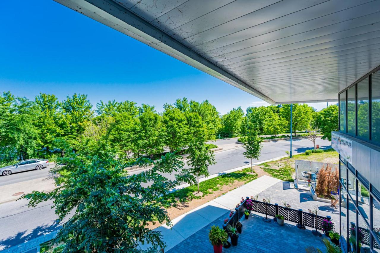 Condo In Parklawn & Lake Shore With Free Parking Close To Airport Toronto Exterior foto
